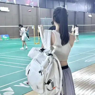 董欣